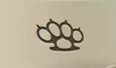 メリケンサックのシルエット