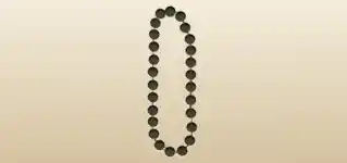 ネックレスのシルエット